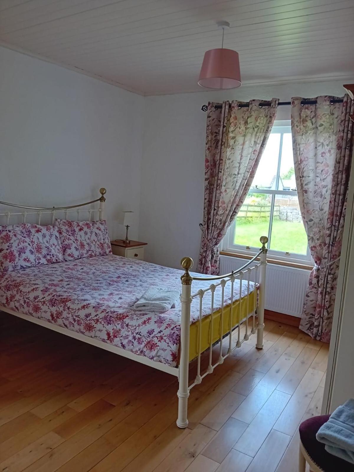 Katy Kellys Countryside Self Catering Cottage Роскомън Екстериор снимка